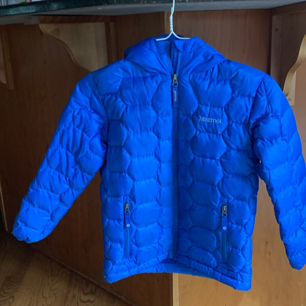 Blue Marmot puffer with hood size boys Medium